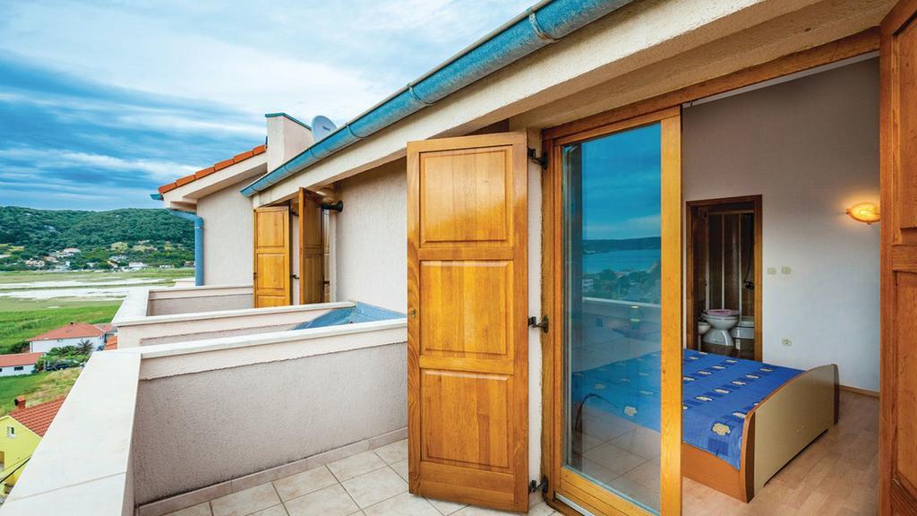 Apartment Doris Supetarska Draga Phòng bức ảnh